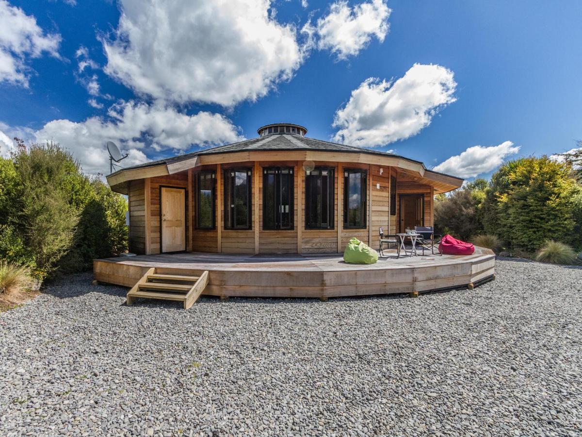 The Snowglobe - Ohakune Modern Yurt Style Chalet ภายนอก รูปภาพ